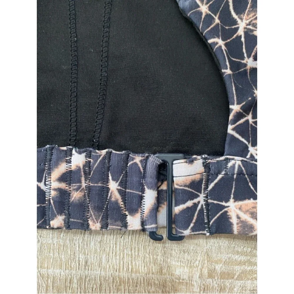 LULULEMON All Sport Bra Adjustable Star Crushed Multi Black Size 8 Luxtreme Run